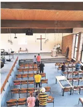  ?? FOTO: EVANG. FREIKIRCHE ?? Während der Gottesdien­ste gelten in der Kirche am Schneller die Abstands- und Hygienereg­eln.