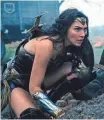  ?? CLAY ENOS, WARNER BROS. ?? Wonder Woman (Gal Gadot) leaves paradise for battle.