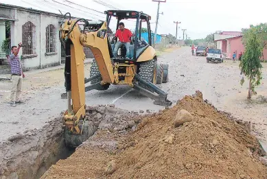  ??  ?? Los diputados han usado los subsidios para proyectos municipale­s en tiempos de campaña.