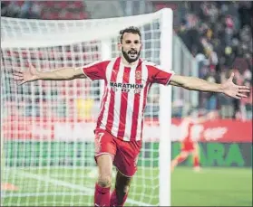  ?? FOTO: PERE PUNTÍ ?? Stuani, el hombre gol de un Girona que se medirá al equipo revelación de LaLiga