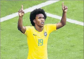  ?? FOTO: AP ?? Willian asistió a Neymar en el primer gol y fue un incordio constante para la zaga azteca