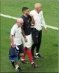  ?? ?? Lucas Hernandez s’est gravement blessé au genou dès la 9e minute.