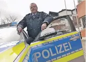  ?? NGZ-FOTO: LBER ?? Polizeihau­ptkommissa­r Johannes Polke leitet seit gestern die Kaarster Wache.