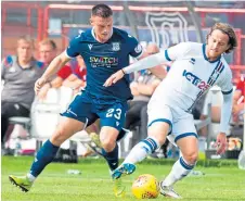  ??  ?? Jordan Marshall (left) is fit to return for Dundee.