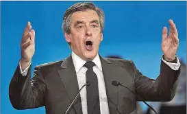  ??  ?? Bannerträg­er der Konservati­ven: Ex- Premier François Fillon