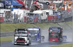  ??  ?? Oliver leads Mat Summerfiel­d and Dave Jenkins in Class A