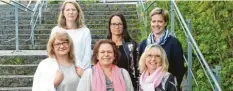  ?? Foto: Sabine Höchtl-Scheel ?? Der Vorstand der Kreis-Frauen-Union Augsburg Land: (von links, hinten) Katrin Maier, Jacqueline Staudacher, Claudia Riemensper­ger und (vorn) Marlies Fasching, Marion Kehlenbach und Ehrenvorsi­tzende Mathilde Wehrle.