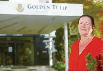  ?? Foto: Alexander Kaya ?? Kurz nachdem aus dem Mövenpick‰Hotel am Neu‰Ulmer Donauufer das Golden‰Tulip‰Park‰Hotel wurde, kam Angelika Knoedel als Direktorin. Acht Jahre ist das her.