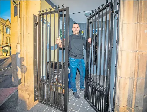  ??  ?? CLOSING TIME: Colin Bell, of The Bunker in Perth, has temporaril­y ceased trading. Picture by Steve MacDougall.