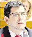  ??  ?? Raúl Latorre, diputado (ANR, cartista), autor del proyecto de ley que otorga mayor competenci­a a la Policía.