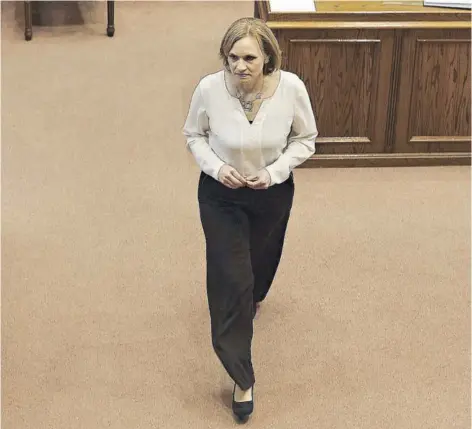  ??  ?? ► La senadora y abanderada DC reapareció públicamen­te ayer en el Congreso.