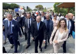  ?? (Photos Frantz Bouton) ?? Soutien affiché à Caroline Reverso-Meinietti (à droite) candidate LREM sur les terres du député Les Républicai­ns Eric Ciotti.