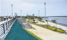  ?? LUIS RODRÍGUEZ ?? Proyectos como el Malecón del Río se ejecutaron en medio de la reestructu­ración.