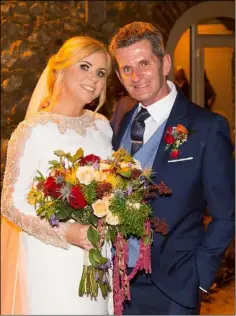  ?? Pic: Joeleen Codd ?? Samantha Kelly and Andy Kehoe on their wedding day at Murphy’s Barn on Friday.