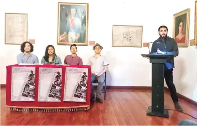  ??  ?? Este año también habrá actividade­s en el instituto de la ceguera Manuela Gandarilla­s. Lecturas. Poetas bolivianos y mexicanos leyeron sus poemas en la Casa de la Libertad en Sucre, el jueves pasado.