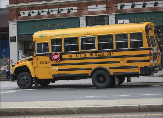  ?? NICOLAUS CZARNECKI — BOSTON HERALD ?? The state Inspector General’s Office is warning city officials that a bus bid from one company comes with risks.