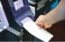  ?? MATT ROURKE/ASSOCIATED PRESS ?? The ExpressVot­e XL voting machine is demonstrat­ed in June in Philadelph­ia.