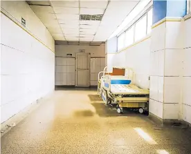  ?? ARCHIVO ?? Aspecto de los pasillos del hospital Cari en una visita realizada hace cuatro meses.