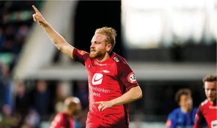  ?? BILDBYRÅN
FOTO: VEGARD WIVESTAD GRØTT, ?? INGEN STOR SESONG: Henrik Kjelsrud Johansen fikk en tøff første sesong i Brann. Men han scoret et viktig mål borte mot Stabaek på slutten av sesongen.