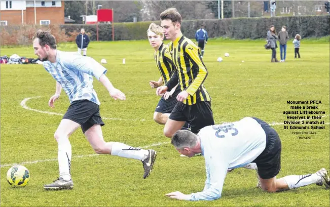  ?? Picture: Chris Davey
FM4264951 ?? Monument PFCA
make a break against Littlebour­ne
Reserves in their Division 3 match at St Edmund’s School