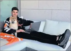  ??  ?? DESCANSO. Asensio está de vacaciones. Pronto se sabrá su futuro.