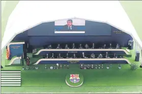  ?? FOTO: PEP MORATA ?? Joan Laporta, durante su discurso en la primera Asamblea en el Camp Nou