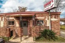  ??  ?? Gerard’s operates in Beaumont’s Pear Orchard, which rose because of nearby refineries.