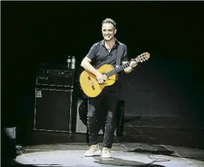  ?? PAU CORTINA / ACN ?? Jorge Drexler actuant al Festival de Pedralbes