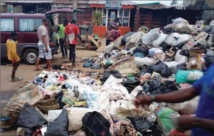  ??  ?? One of the several dumpsites in Lagos