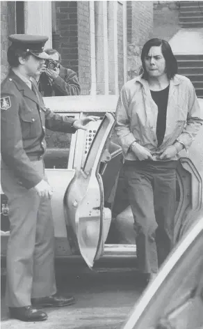  ?? STEVE BOSCH/PNG FILES ?? Convicted killer Andy Bruce arrives at court in March 1978 to face charges stemming from an attempt jailbreak that ended with a female social worker being fatally shot.