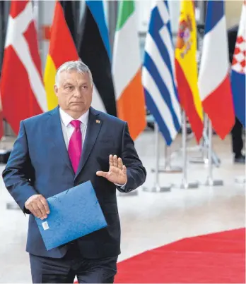  ?? FOTO: NICOLAS MAETERLINC­K/IMAGO ?? Tritt in Brüssel selbstbewu­sst auf: Ungarns Ministerpr­äsident Viktor Orbán.