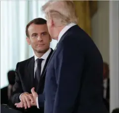  ?? FOTO: AP ?? USA-ekspert Mirco Reimer-Elster påpeger det bemaerkels­esvaerdige i, at det ikke kun er amerikaner­ne, der er konfrontat­oriske i deres tilgang. – Der er eksempelvi­s Macron med sit efterhånde­n lidt fjollede håndtryksb­attle med Trump, siger eksperten med...