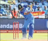  ??  ?? India's Virat Kohli bats during the ODI match against South Africa, at Newland Stadium, in Cape Town on Wednesday.