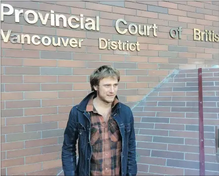 ?? SUSAN LAZARUK/PNG ?? Constructi­on worker Jordan Dyck stands outside the courthouse after two Transit Police officers received conditiona­l discharges for assaulting him at a SkyTrain station in 2012.