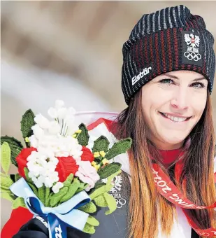  ?? ?? Mirjam Puchner strahlte, die Salzburger­in wirkte befreit durch Silber im Olympia-Super-G.