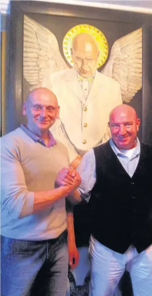  ??  ?? ●●Stockport author Nick Fisher with London gangster Dave Courtney, whose biography he is writing