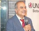  ?? ?? UNAIDS Country Director Alankar Malviya gives his appreciati­on remarks