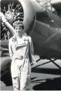  ??  ?? Amelia Earhart, mujer pionera en el mundo de la aviación.