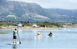  ?? PICTURE: TRACEY ADAMS/AFRICAN NEWS AGENCY/ANA ?? TRAGIC: The body of a man was discovered in Marina da Gama after he went missing yesterday.