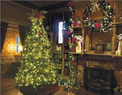  ?? SAL PIZARRO – STAFF ?? The Winchester Mystery House is decorated for “The Spirit of Christmas” tours in November and December, including Victorian Candleligh­t tours starting today.