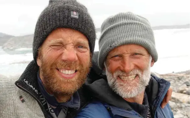  ?? FOTO: PRIVAT ?? Harald Dag Jølle har med seg skistjerne­n og turkamerat Vegard Ulvang på guttetur til Farsund. Tirsdag 9. oktober holder de to foredrag i Kulturbokh­andelen Farsund Libris.