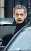  ??  ?? Proceso. Nicolas Sarkozy ayer, a la salida de su hogar en París.