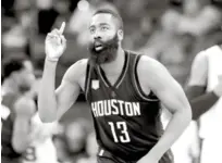  ??  ?? El escolta James Harden, se quedará con el equipo de Houston