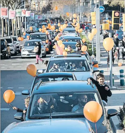  ??  ?? Imagen de la manifestac­ión en la avenida Paral·lel de Barcelona