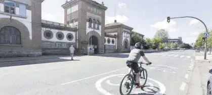  ?? LORENZO CORDERO ?? Edificio de la cárcel vieja, que tiene su fachada principal en la avenida de Héroes de Baler.