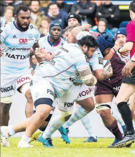  ?? Photos DR ?? Qu’il s’agisse d’une réception de balle en tant que premier attaquant (avec ci-dessus les Racingmen Ole Avei et Ben Tamifuna, à gauche) ou d’un simple départ en pick and go (avec les Montpellié­rains Bismarck Du Plessis, Louis Picamoles et Mikheil...