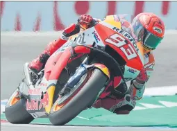  ?? FOTO: AP ?? Marc Márquez terminó séptimo tras remontar desde el 20º puesto en parrilla