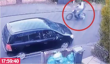  ?? ?? 17:59:40
In pursuit? Footage shows the teenagers, circled, riding together minutes before the crash half a mile away. Right, a police van follows just one second later