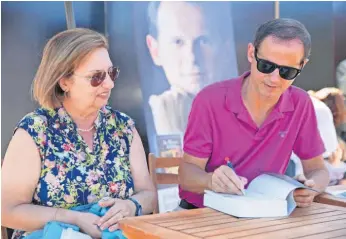  ?? ?? José Rodrigues dos Santos numa sessão de autógrafos na Feira do Livro de Lisboa