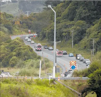  ?? Photos / Alex Cairns ?? Roadworks on State Highway 2 as pictured Friday are causing congestion problems for traffic in and out of Tauranga.